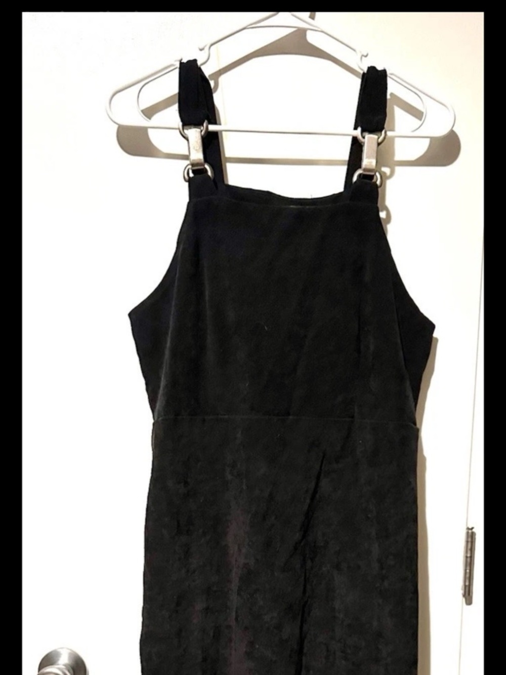 Sleek Velvet Black Sleeveless Dress - Vintage Meets Modern